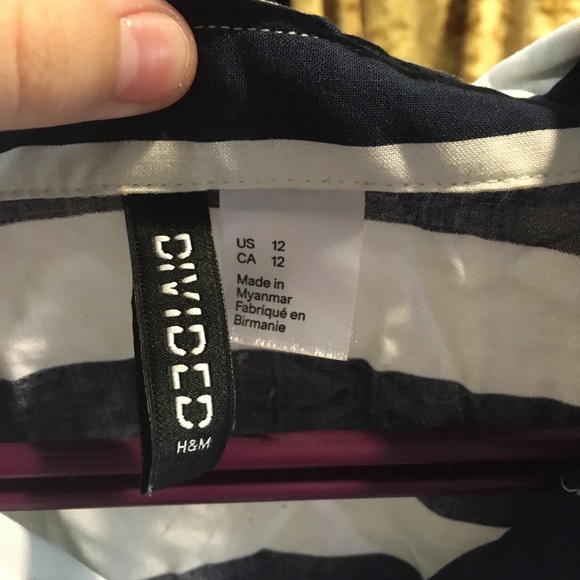 button up shirt (woman) - Picture 3 of 3